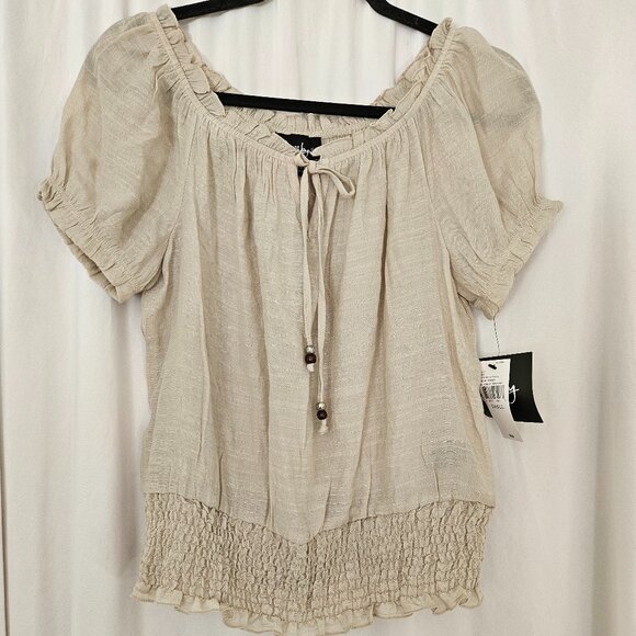 by & by Tops - by & by Puff Sleeve Peasant Top round Neck Ruffle Romantic‎  S NWT